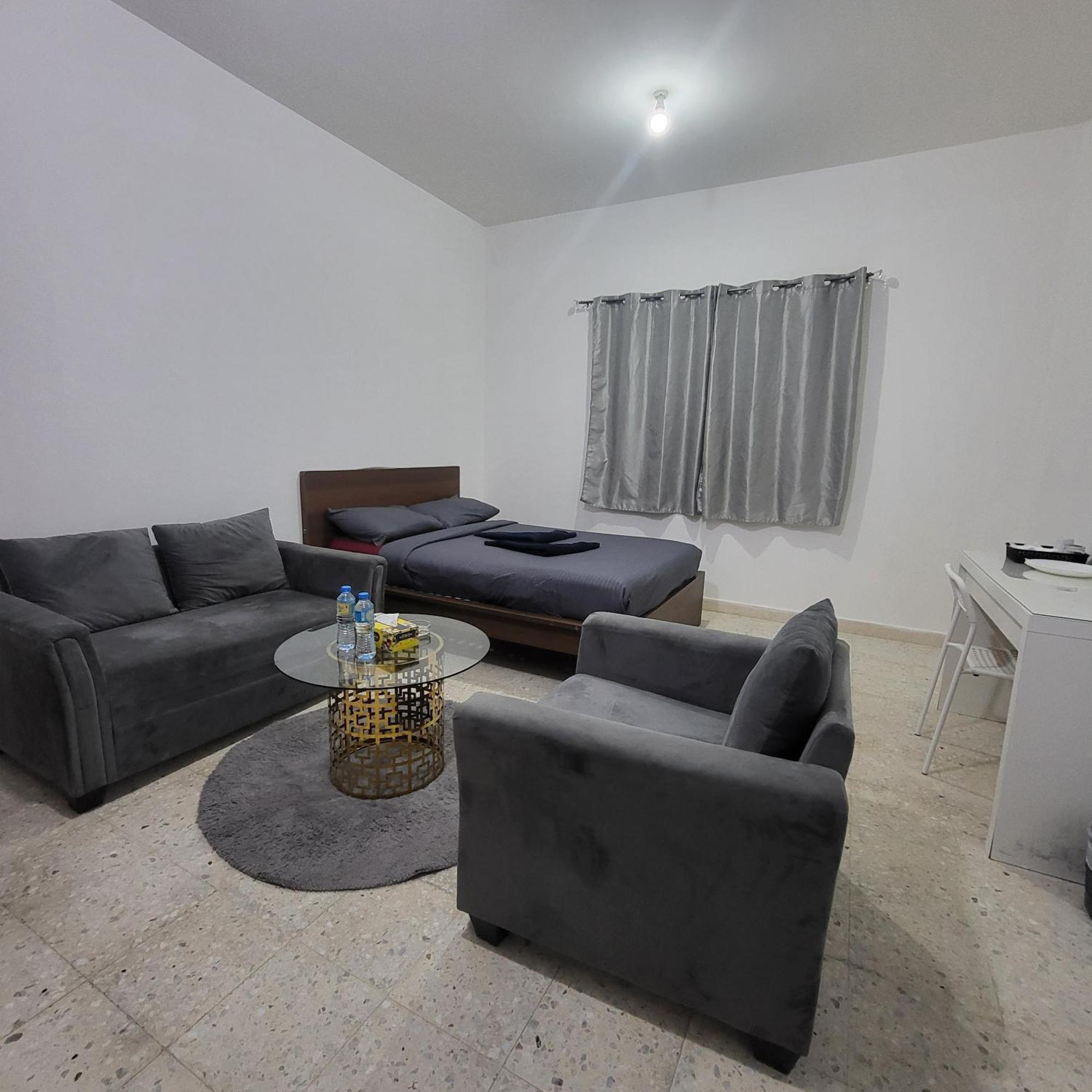Corniche Full Studio Apartment Абу-Даби Экстерьер фото